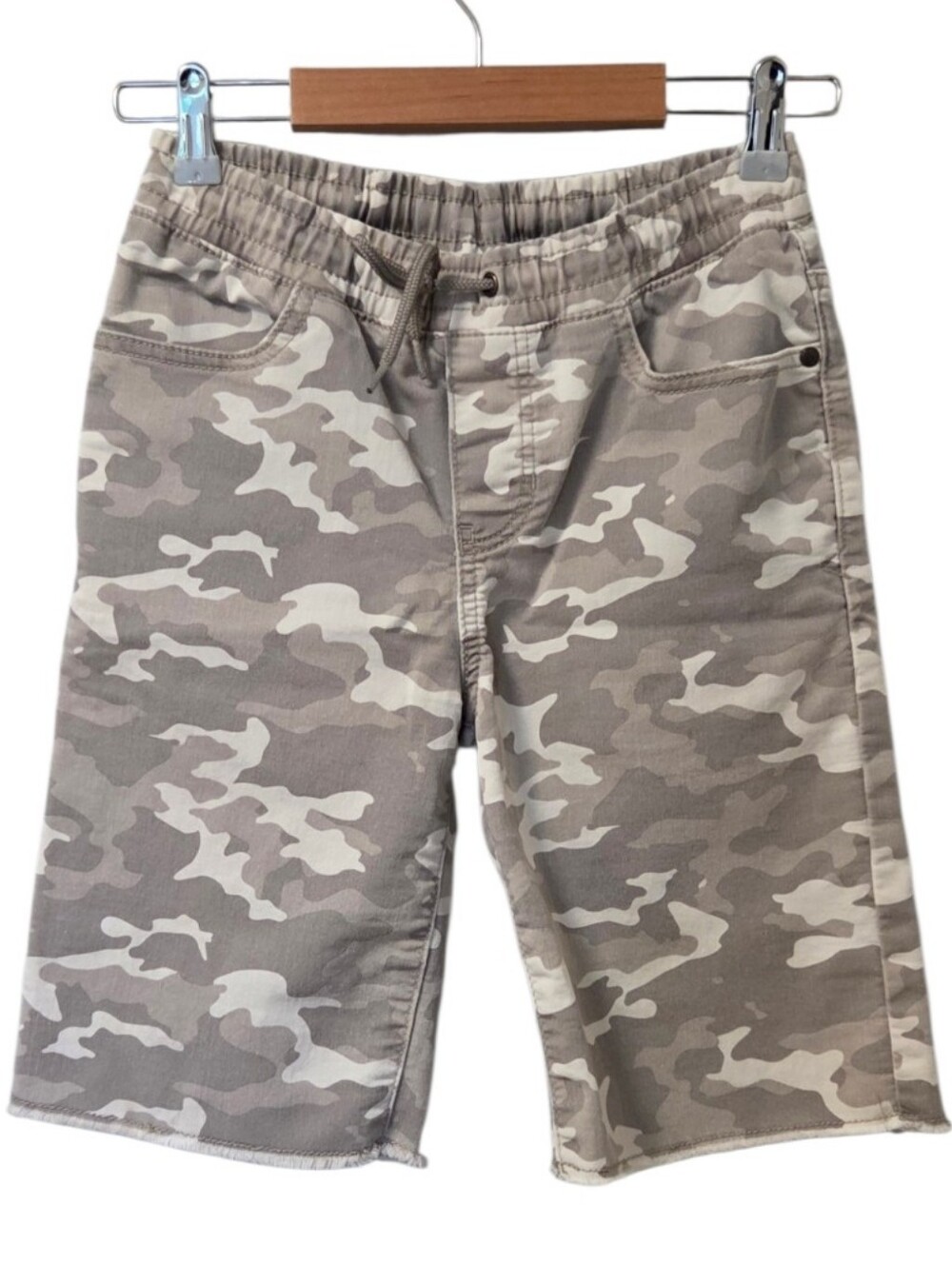 Art Class Boys Camo Pull On Shorts Gray Beige Camouflage Elastic Waist Size L